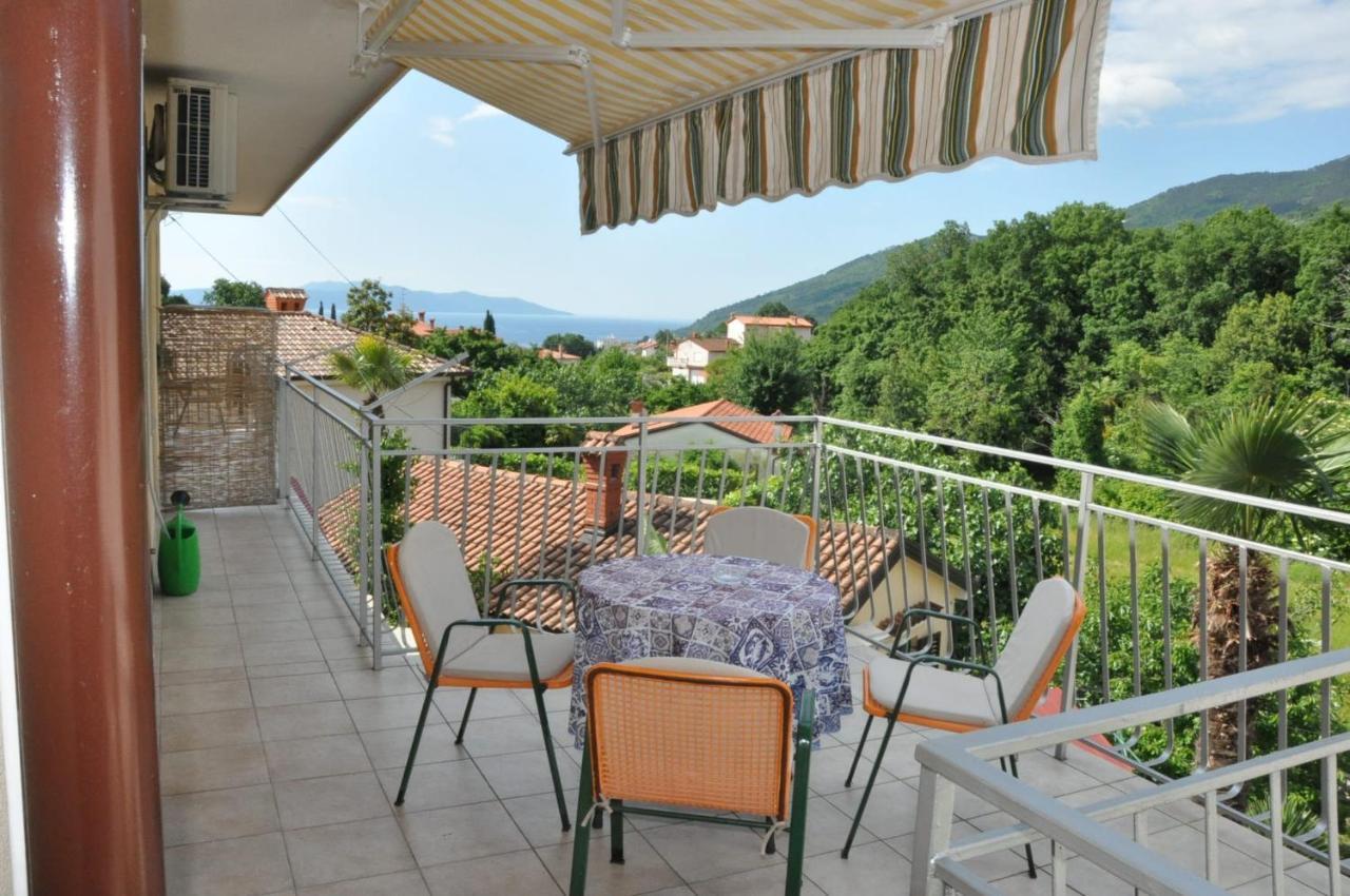 Apartments With A Parking Space Opric, Opatija - 7728 로브란 외부 사진
