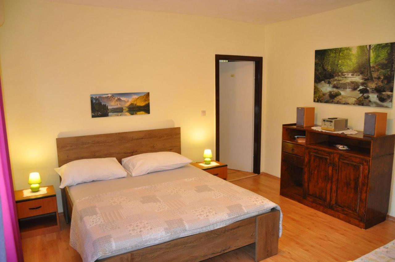 Apartments With A Parking Space Opric, Opatija - 7728 로브란 외부 사진